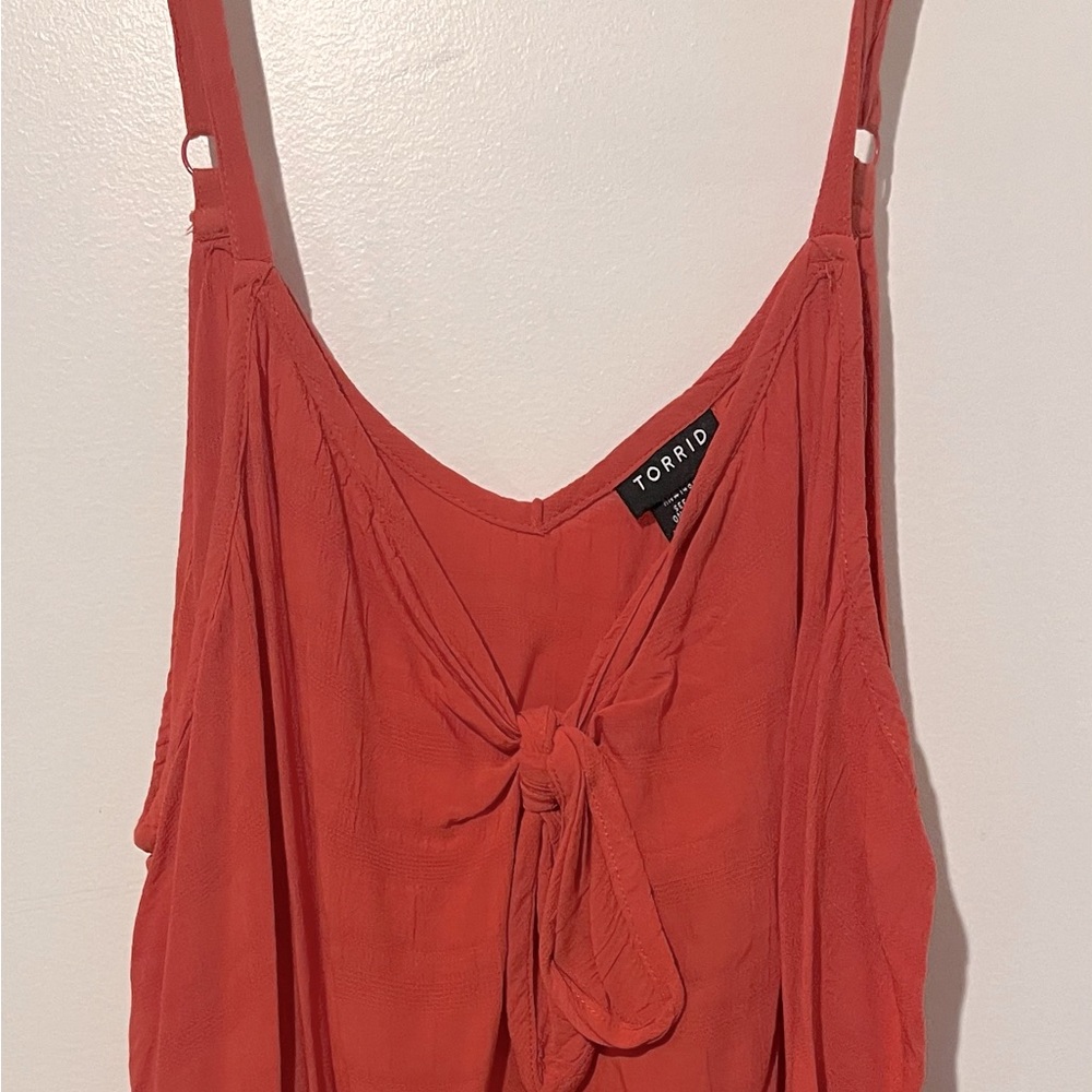 Torrid Tie Front Challis Tank Size 2